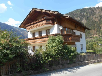 Mehrfamilienhaus mit Potenzial für Seniorenresidenz, betreutes Wohnen oder Pension in Top-Lage im Nationalpark Hohe Tauern. Top Bauzustand.