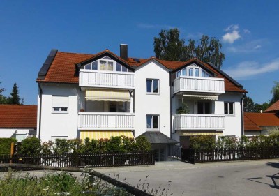 *TOP* Helle, gepflegte, ruhig gelegene 3 ZKB Wohnung, mit Balkon und Garagen SP, demnächst frei!