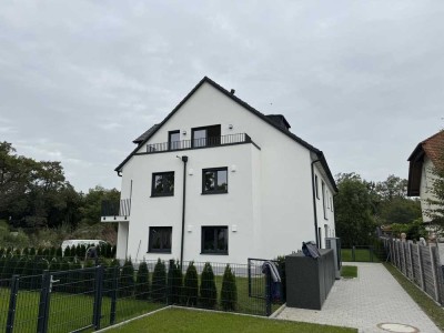 Moderne 2 Zimmerwohnung mit 127 qm² Garten in Gernlinden