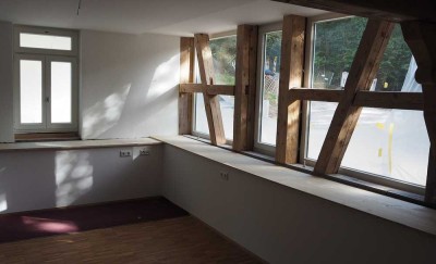 Baujahr 2022: exklusive 1,5-Zimmer-Wohnung mit Einbauküche und Balkon in Schwäbisch Hall