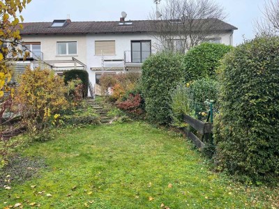 Reihenhaus mit großem Garten in Südlage, Erstbezug nach Sanierung!