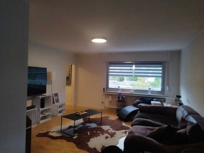 2,5 Zimmer Etagenwohnung mit umlaufender Terasse