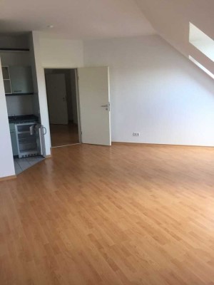 2 Zimmerwohnung mit Einbauküche