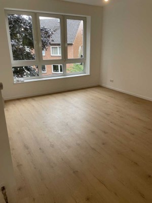 Erstbezug nach Sanierung mit Einbauküche: exklusive 3-Zimmer-Wohnung in Hamburg