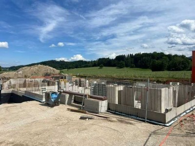 Baubeginn  erfolgt - moderne  3-Zim-Wohnung  mit Bergblick