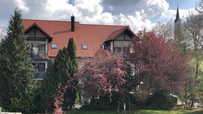 Helle 2-Zimmer Mansardenwohnung in Ergolding