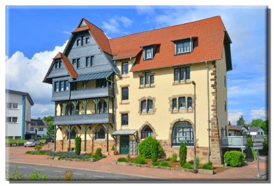 Freie 3-ZKB mit Balkon und PKW-Stellplatz in kernsaniertem Kulturdenkmal, Fritzlar-Zentrum