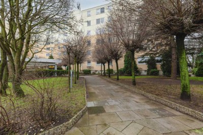 Exklusive 4-Raum-Wohnung mit gehobener Innenausstattung mit Einbauküche in Langenhagen