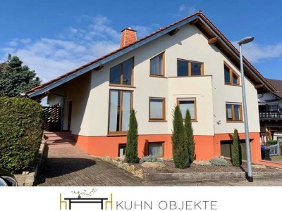 Helle Dachgeschosswohnung mit Loggia und Stellplatz