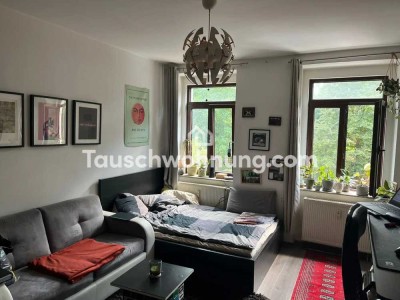 Tauschwohnung: Wohnung Nähe Lene-Voigt Park mit Blick auf Bäume