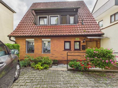 Historisches Einfamilienhaus mit zwei Terrassen und Gartenidylle in Neuhausen auf den Fildern
