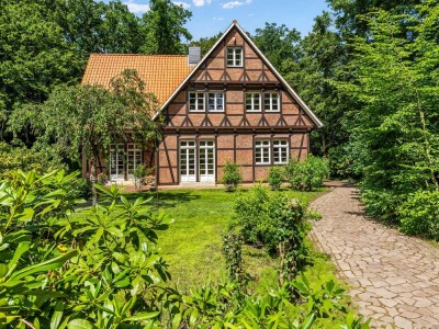 Repräsentatives Landhaus in Bestlage - Stil, Raum & Privatsphäre für höchste Ansprüche