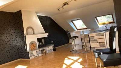 Helle 3-Zimmer-Dachgeschosswohnung mit Loggia und Kamin in Wesel-Flüren