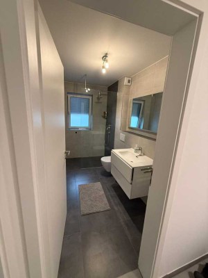 Stilvolle 2-Zimmer-EG-Wohnung mit gehobener Innenausstattung mit EBK in Froschhausen