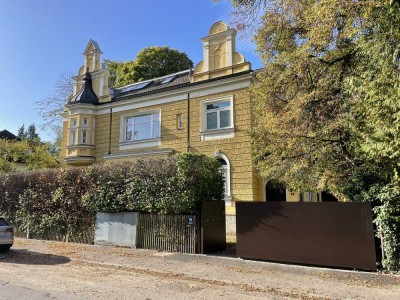 Schöne,  geräumige 2  Zimmer Wohnung in München, Pasing