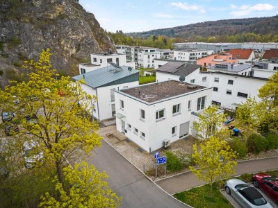 Energieeffizent! Neuwertiges und modernes Einfamilienhaus in zentraler Wohnlage