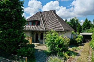 Charmantes Einfamilienhaus mit großem Grundstück und Entwicklungspotenzial
