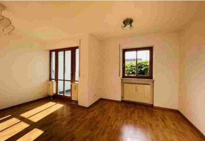 attraktive 1 Zimmer Erdgeschosswohnung mit Terrasse
