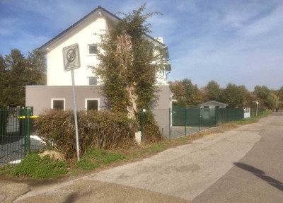 Neuwertige 2 Raum-Dachgeschosswohnung mit grossem Balkon in Alsdorf-Hoengen