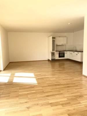 www.noltemeyer-hoefe.de • Top 4 - Zimmer Wohnung • Parkett • Einbauküche • Gäste-WC • Balkon