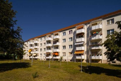 Frisch sanierte  3 Zimmer-Wohnung im Erdgeschoss mit Balkon in Merseburg