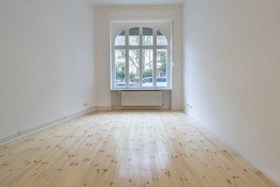 Sanierte 2-Zimmer-Wohnung mit Terrasse und kleinem Garten am Bürgerpark Pankow