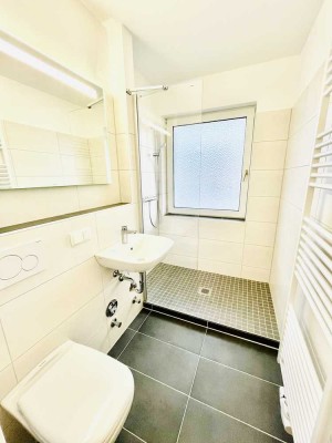 Erstbezug nach Sanierung! - 3-Zimmer-Erdgeschosswohnung mit Balkon und Einbauküche