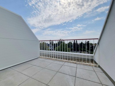 RUHELAGE TRIFFT WOHNGENUSS - Tolles Raumkonzept mit 2 Terrassen - Stilvolle Ausstattung – Wohnen im Grünen