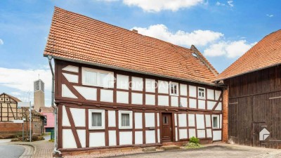 Sanierungsbedürftiges, denkmalgeschütztes Bauernhaus in idyllischer Lage von Hünfeld