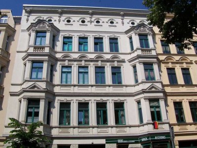 2 - Zi. DG-Wohnung neu renoviert mit BLK und EBK