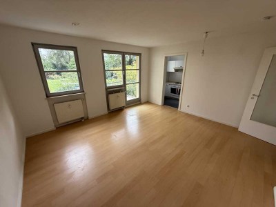 Ruhige, helle 1-Zimmer-Wohnung in der Nähe des S-Bahnhofs