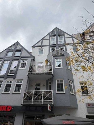 Wow *** 3 ZKB offenes wohnen mit Aufzug ~ Balkon ~ Badewanne/Dusche ~ EBK ~ mehr ZENTRUM geht nicht