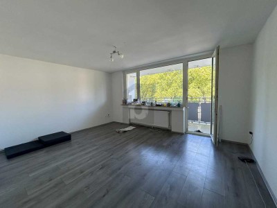 HELL UND FRISCH SANIERT IN RUHIGER LAGE