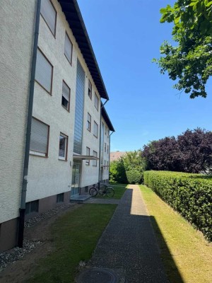 ***sonnige ETW mit 3 Zimmern, Küche, Badezimmer und Balkon