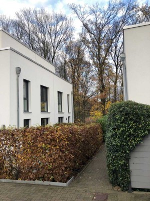 Neuwertige 4,5-Zimmer-Doppelhaushälfte mit Einbauküche in Ahrensburg - Perfekt für die junge Familie