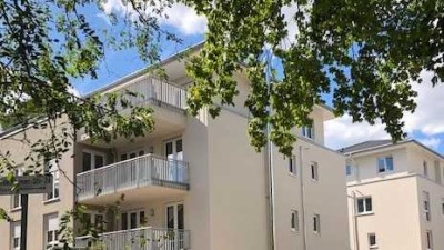 Tolle, 4,5 Maisonettewohnung mit schöner Dachterrasse und EBK zu vermieten