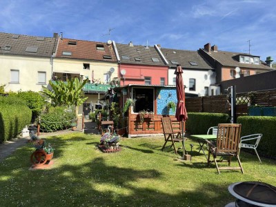 Kapitalanlage mit Charakter: Jugendstil-Mehrfamilienhaus in Krefeld-Oppum
