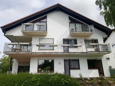 Lichtdurchflutete Dachgeschosswohnung mit Weitblick