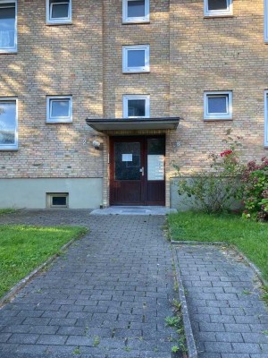 2 Zimmer - Wohnung Frisch Saniert! Mit Balkon