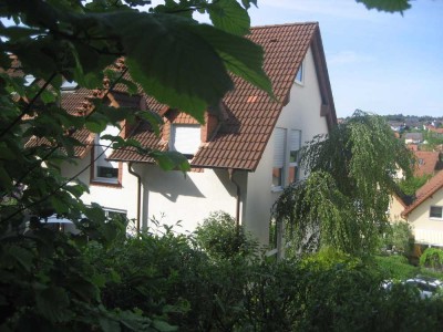 Von privat: Reihenendhaus Splitlevel; Parkanlage & Zentrumsnähe