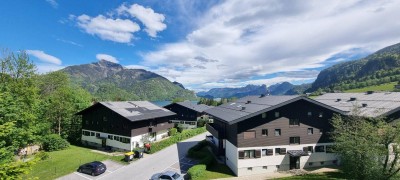 Dreizimmerwohnung im Dachgeschoss mit Balkon und Seeblick