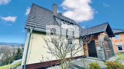 Schönes Einfamilienhaus mit großem Grundstück und traumhaften Panoramablick in Bestlage