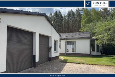 Wohnhaus mit Doppelgarage * Einliegerwohnung & viel Platz für Ihre Ideen in ruhiger Waldrandlage