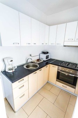 Erstbezug nach Sanierung: Charmante 2,5-Zi.-Wohnung im 1. OG in Frankfurt Nordend-West