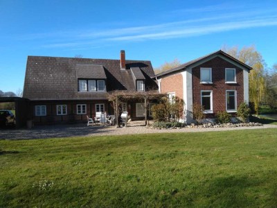 Idyllischer Landsitz mit Möglichkeit zur Pferdehaltung an der Ostsee