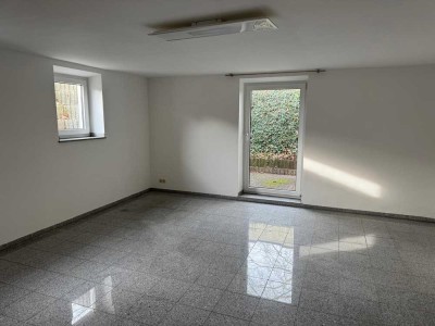 Apartment mit separater Küche und Terrasse, zwischen Wuppertal und Düsseldorf