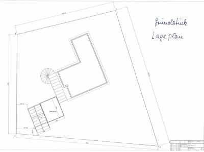 Dieses wunderschöne 7-Zimmer-Haus in Tönisvorst wird zur Zeit aufwendig renoviert.