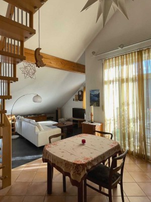 4-Zimmer Dachgeschosswohnung mit Balkon in Linkenheim-Hochstetten