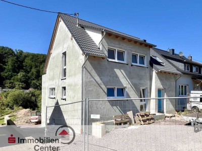 Einfamilienhaus mit Einliegerwohnung - NEUBAU - in Beckingen