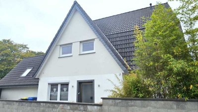 0 % Käuferprovision! Reihenendhaus mit Einliegerwohnung in zentrumsnaher Sackgassenlage!